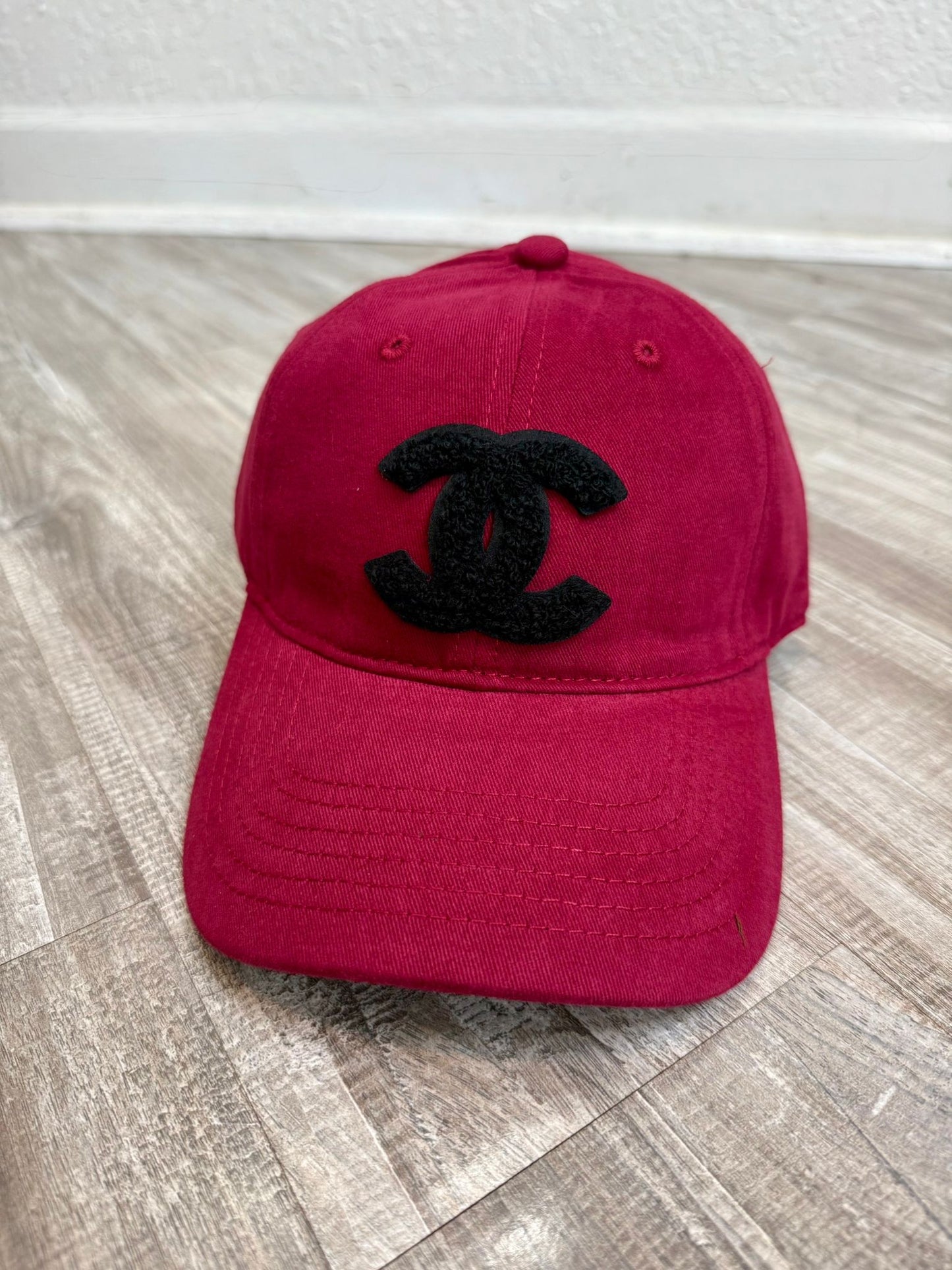 CHANNEL HAT