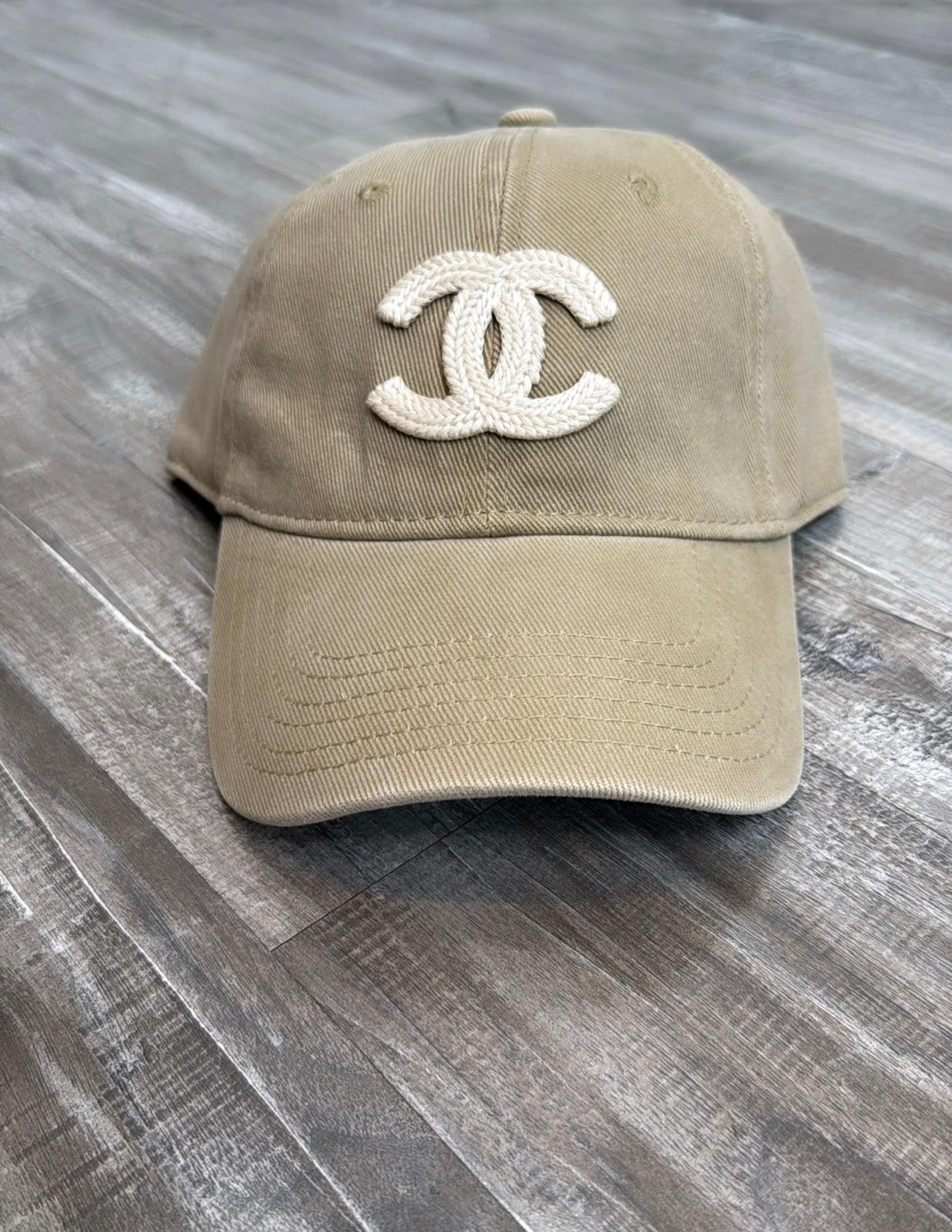 CHANNEL HAT